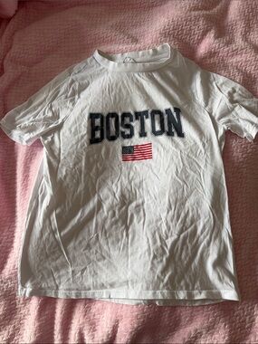 Boston Graphic Tee - White with Navy and Red Flag